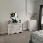 Stylish 2Bd/1Ba Apartment Located In Federal Hill